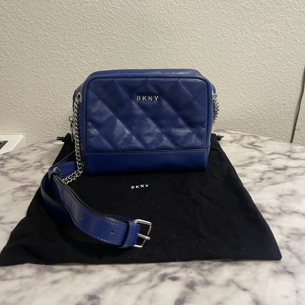 NWOT DKNY crossbody bag